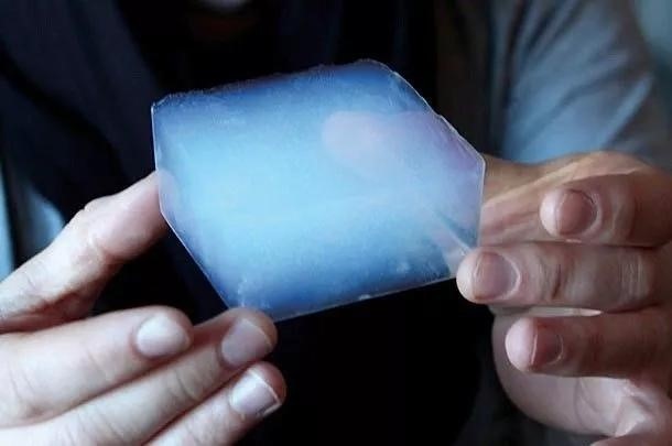 气凝胶(aerogel)